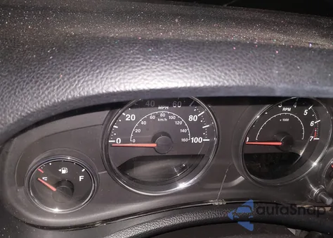 2014 Jeep Wrangler Unlimited Sport z USA, uszkodzony, nr VIN 1C4BJWDG8EL136687